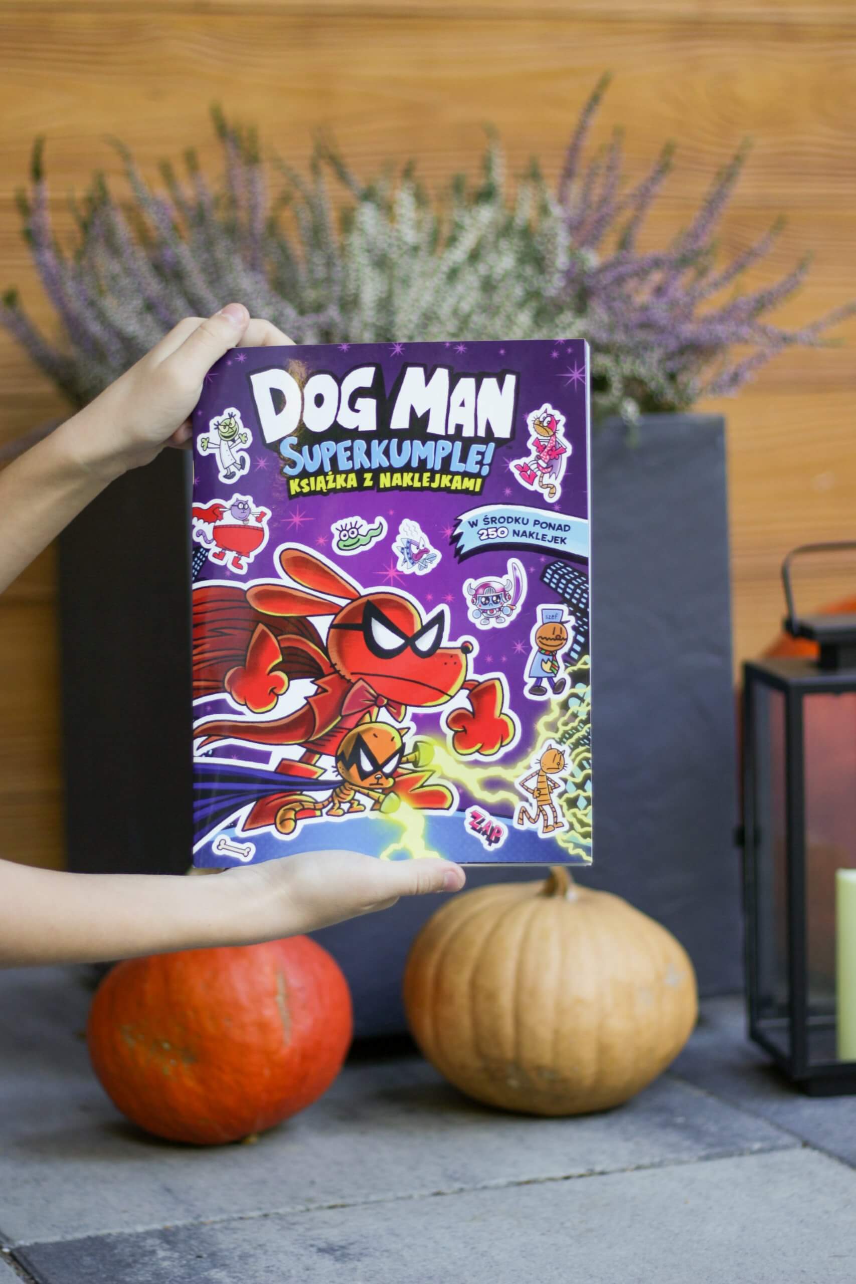 DogMan. Superkumple – naklejkowa przygoda dla fanów komiksów